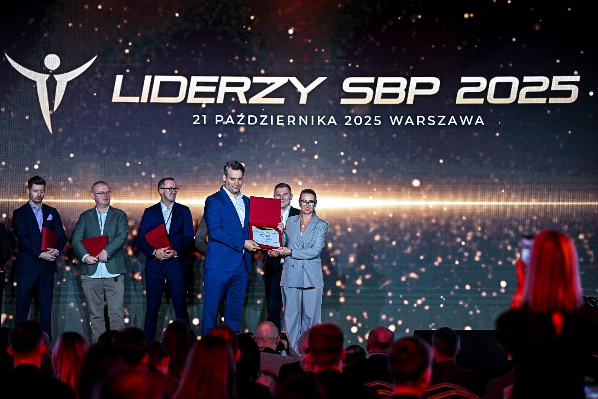 20251021xluk19178.jpg