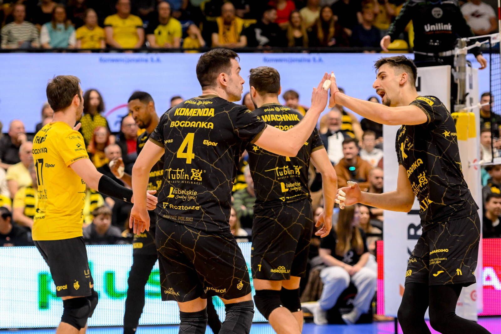 Liga Mistrzów: zwycięstwo i porażka polskich drużyn