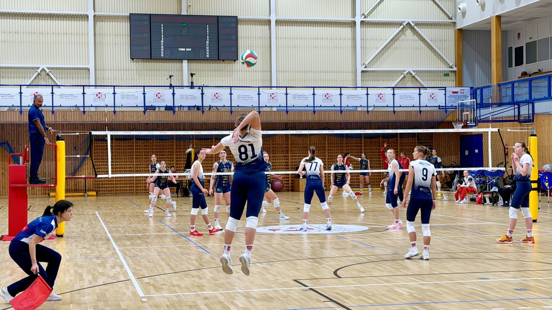 1 LK: Karpaty-PANS Krosno z przełamaniem