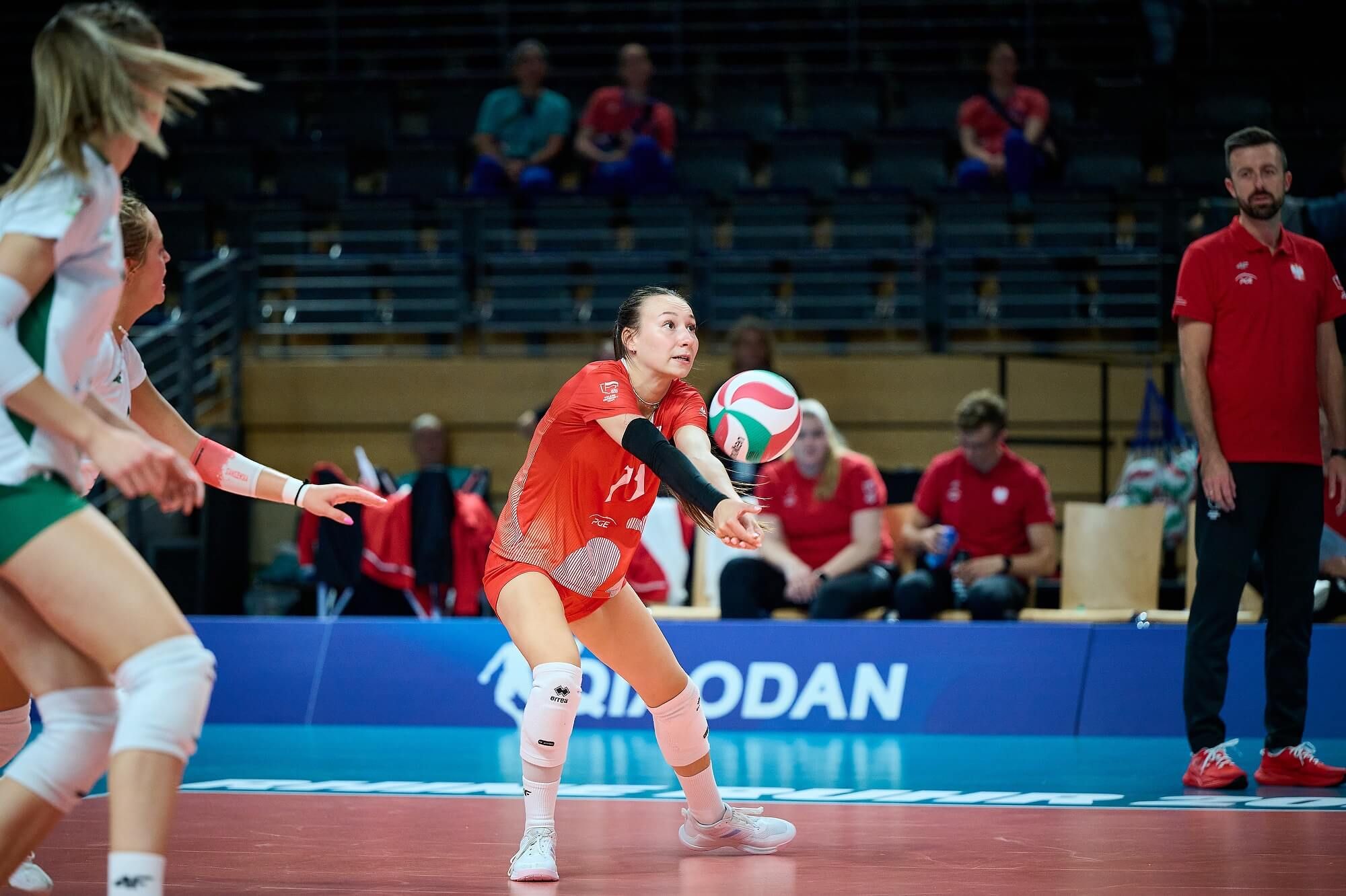POLUNITEAM_0717_Klaudia_Lyduch_fotRafalOleksiewicz_03.jpg