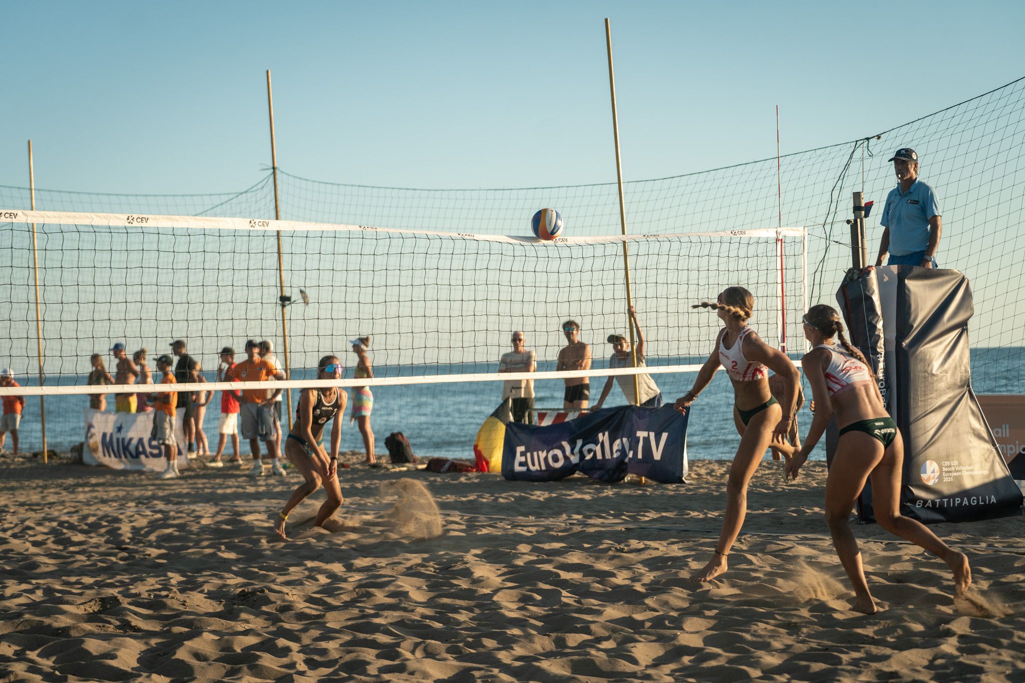 Mistrzostwa Europy U20 w siatkówce plażowej: powalczą o brązowy medal