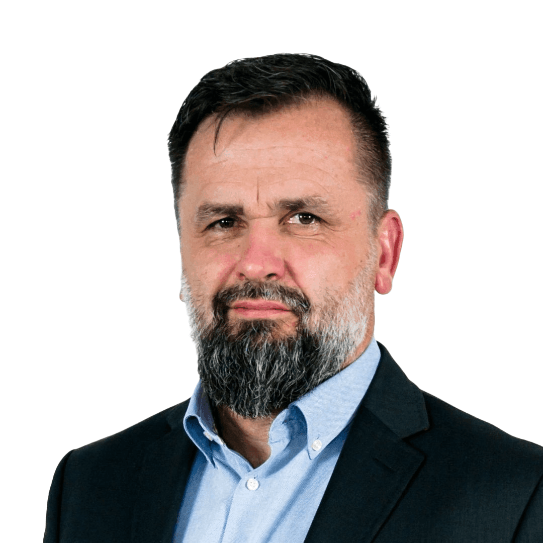 TOMASZ PIECHOTA