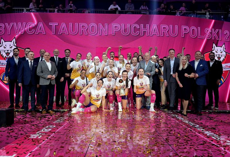 /uploads/02_2025_PP_KOBIET_12_1925a9b38a.jpg /uploads/02_2025_PP_KOBIET_12_1925a9b38a.jpg