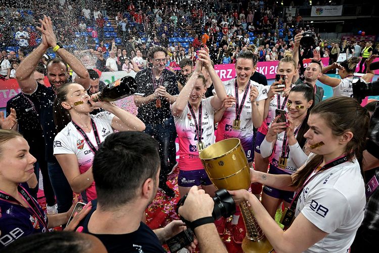 /uploads/04_2025_FINAL_TAURON_14_259661f890.jpg /uploads/04_2025_FINAL_TAURON_14_259661f890.jpg