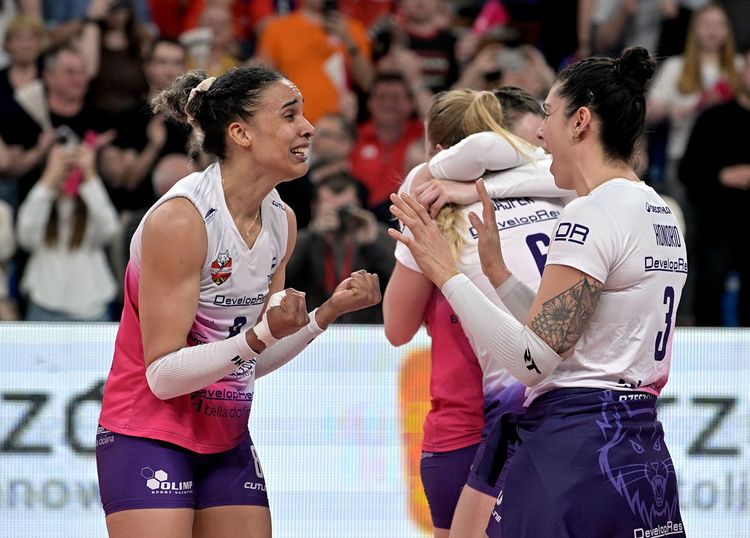 /uploads/04_2025_FINAL_TAURON_17_1c1658b204.jpg /uploads/04_2025_FINAL_TAURON_17_1c1658b204.jpg