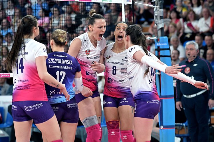 /uploads/04_2025_FINAL_TAURON_3_ebaaf941e4.jpg /uploads/04_2025_FINAL_TAURON_3_ebaaf941e4.jpg