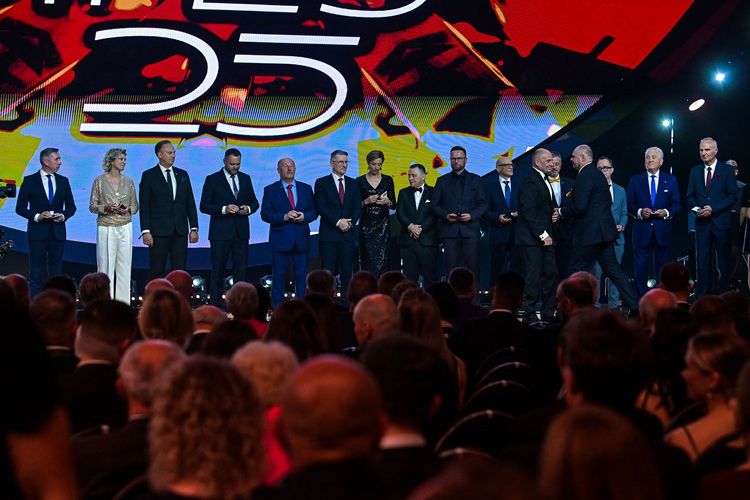 /uploads/05_2025_GALA_PLS_10_ad9358c8af.jpg /uploads/05_2025_GALA_PLS_10_ad9358c8af.jpg