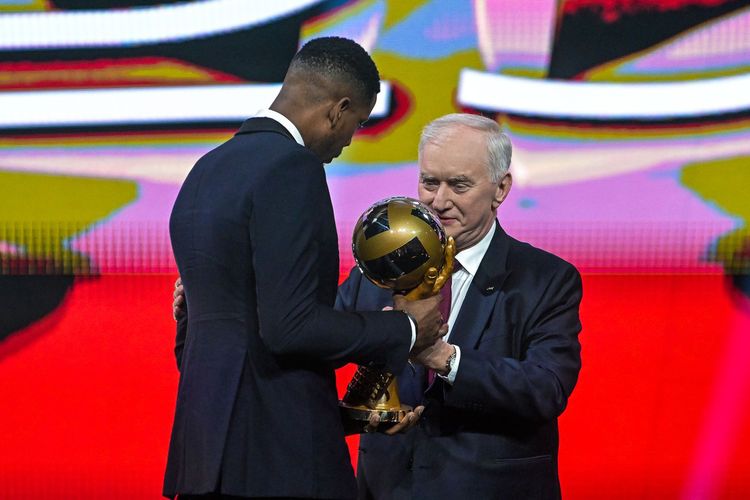 /uploads/05_2025_GALA_PLS_1_4beb537eaa.jpg /uploads/05_2025_GALA_PLS_1_4beb537eaa.jpg