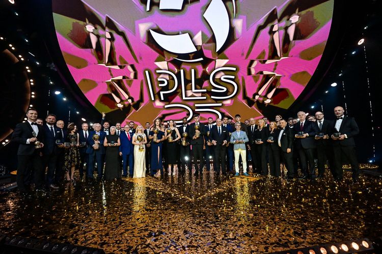 /uploads/05_2025_GALA_PLS_6_0594cbffc2.jpg /uploads/05_2025_GALA_PLS_6_0594cbffc2.jpg