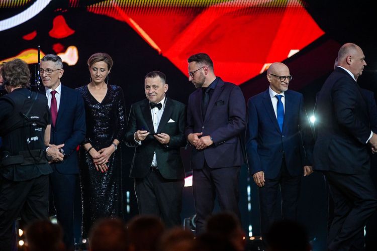 /uploads/05_2025_GALA_PLS_9_076e835b19.jpg /uploads/05_2025_GALA_PLS_9_076e835b19.jpg