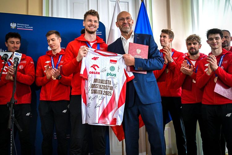 /uploads/09_2025_MS_FILIP_1_c45d36d47c.jpg /uploads/09_2025_MS_FILIP_1_c45d36d47c.jpg