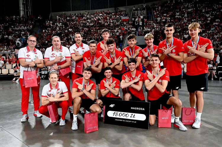 /uploads/09_2025_pol_bra_1_90aca7f0de.jpg /uploads/09_2025_pol_bra_1_90aca7f0de.jpg