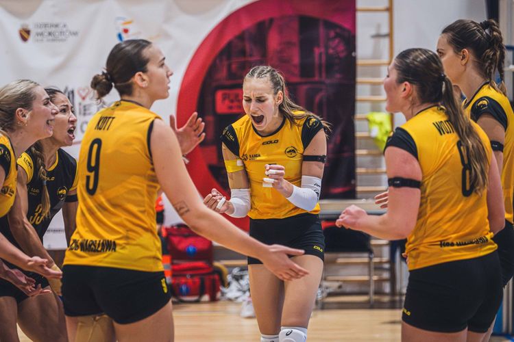 1LK: Komplet punktów w Warszawie i nowy lider tabeli