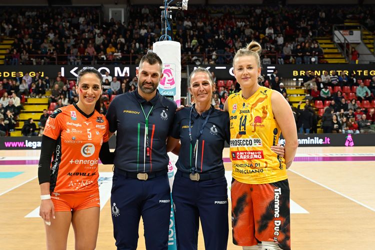 KMŚ kobiet. Zespół Joanny Wołosz broni złotego medalu