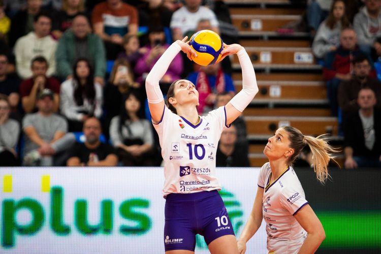 TAURON Liga: KS DevelopRes Rzeszów prowadzi