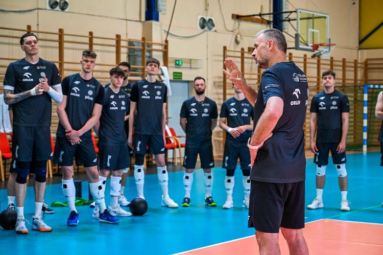 PZPS zaprasza na staż u trenera Nikoli Grbicia