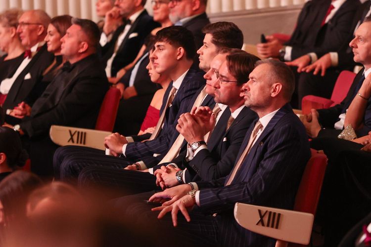 /uploads/3_4128dec23c.jpg /uploads/3_4128dec23c.jpg