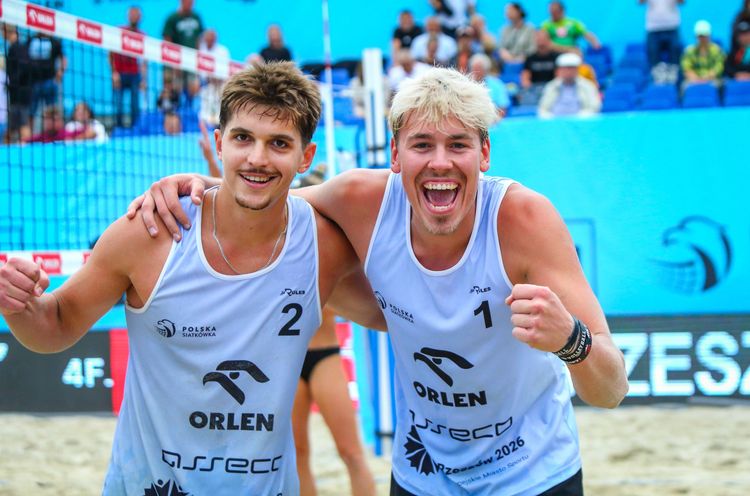 Sobota przyniosła wyjątkowe rozstrzygnięcia w ORLEN Finale Mistrzostw Polski w Siatkówce Plażowej