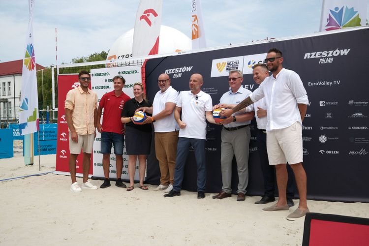 W Rzeszowie odbyła się konferencja prasowa przed VW Beach Pro Tour Futures Rzeszów 2026