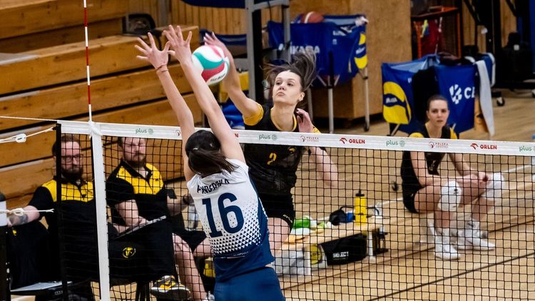 1LK: Uczennice postawiły się faworytkom