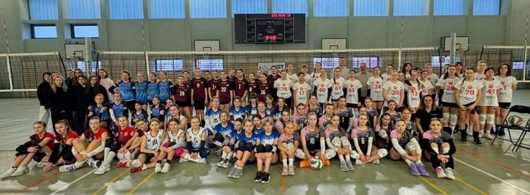 Turnieje Miejskie 2025/26: woj. wielkopolskie – KINDER Joy of moving Minisiatkówka